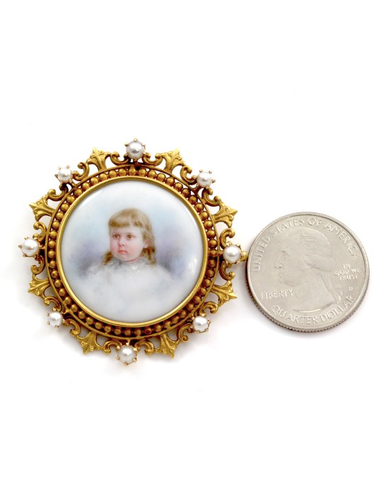 Antique Hand-Painted Porcelain Brooch/ Pendant 18K Yellow Gold